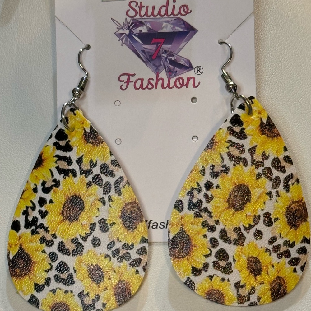 Studio 7 Fashion Jewelry